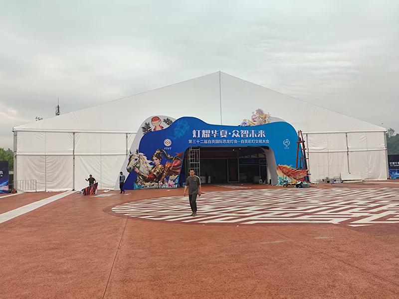 双流县大型篷房搭建标杆：严苛工艺+优质材质，打造大型活动坚实后盾